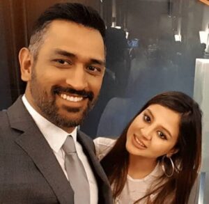 MS Dhoni with his wife Sakshi Dhoni 