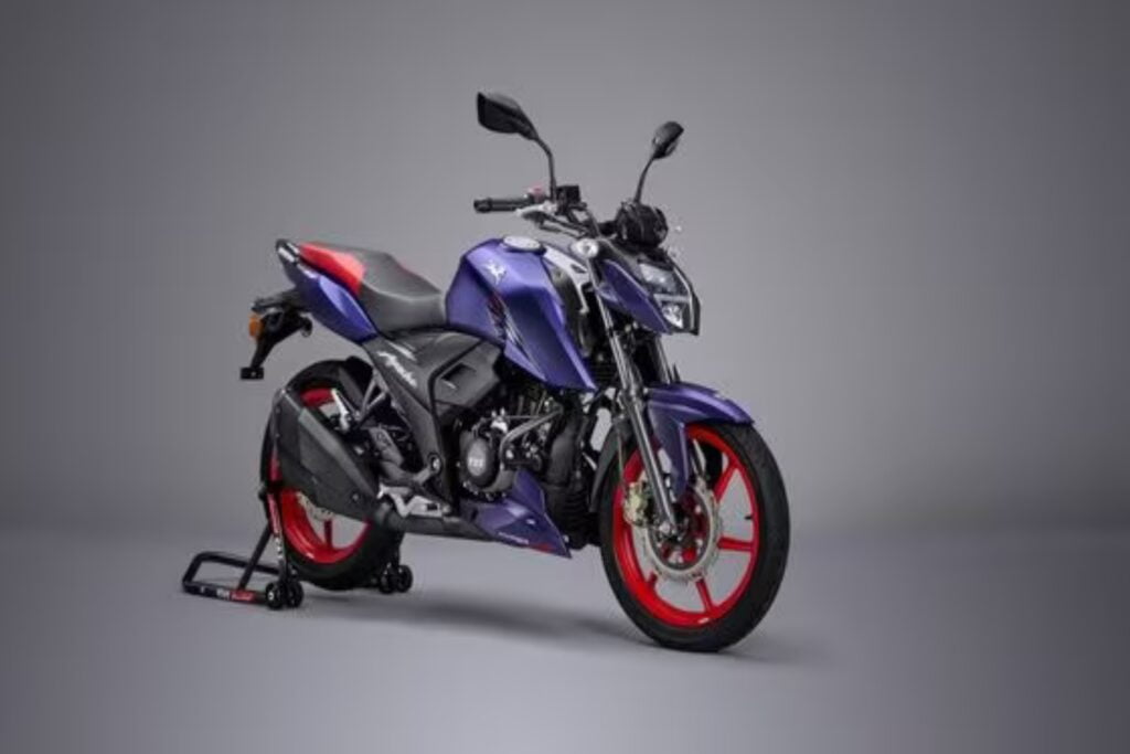 2024 TVS Apache RTR 160 4V, 